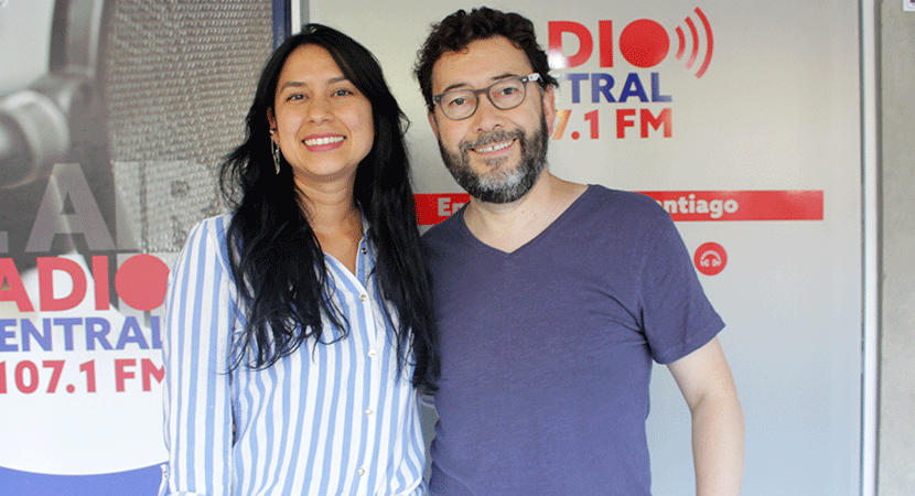 Presentador del programa LatinaTV, Iván Córdova, participó junto a Diana Leal en Salsa al Parque
