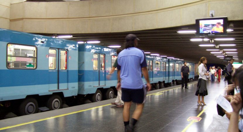 Diez estaciones del Metro de Santiago fueron cerradas debido a protestas