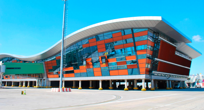Inauguran nueva área de embarque del Aeropuerto Internacional de Santiago
