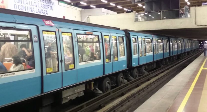 Metro de Santiago funcionará de manera parcial en Línea 2 y Línea 5