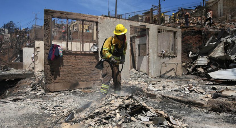 300 personas resultaron heridas debido a incendios forestales de Valparaíso