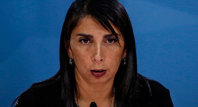 Ministra Karla Rubilar pide esperar investigación por supuesta intervención extranjera en redes sociales durante estallido social