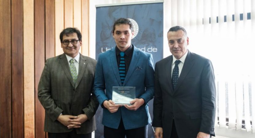 Universidad de Magallanes dará título profesional a estudiante que viajaba en avión siniestrado