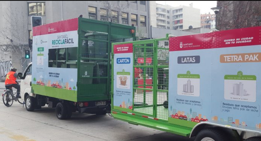 Municipalidad de Santiago anuncia programa de reciclaje para 600 edificios de la comuna