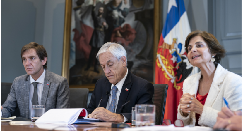 Presidente Sebastián Piñera habla con intendentes regionales sobre medidas ante coronavirus