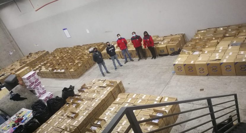 Más de 400 mil cajetillas de cigarrillos de contrabando fueron encontradas en bodega de Quilicura