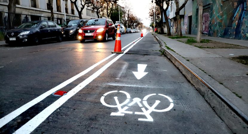 Santiago suma 15 kilómetros de ciclosendas en barrio Yungay para contar con red interconectada más grande del país