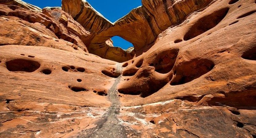 Desaparece monolito de metal descubierto en el desierto de Utah en Estados Unidos
