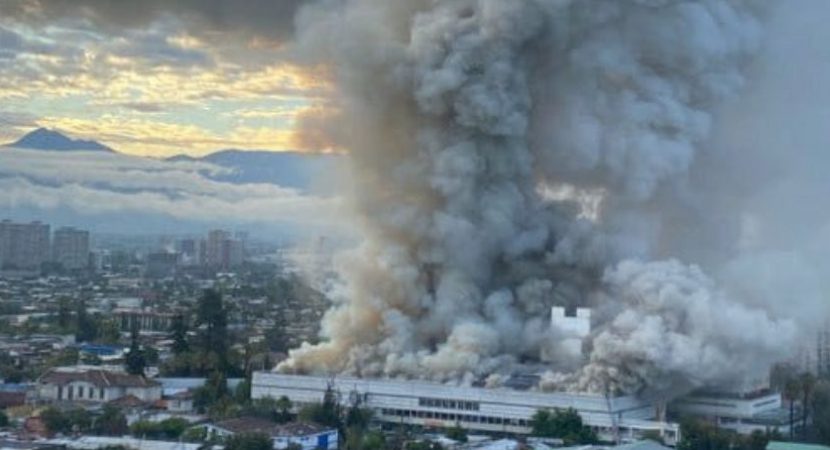 Incendio en Hospital San Borja deja daños totales en UCI Pediátrica