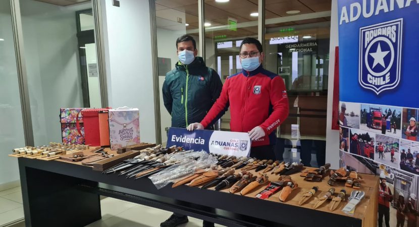 Aduanas y SAG interceptan millonario contrabando de cuchillos y artículos parrilleros