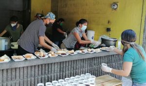 Municipalidad de Santiago presenta iniciativa de apoyo a ollas comunitarias