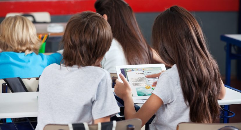 Colegio de Atacama mejora índices de comprensión lectora de sus alumnos gracias a plataforma de lectura digital