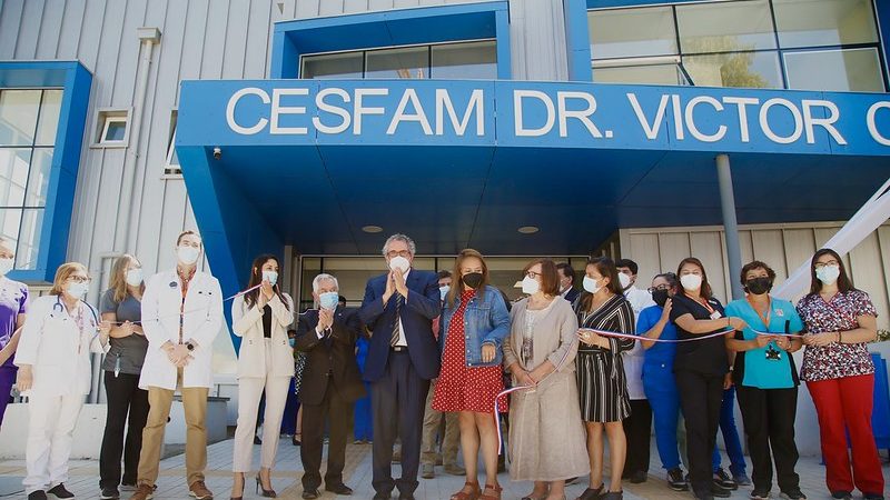 Ministro de Salud, Enrique Paris, participó en inauguración del Centro de Salud Familiar Dr. Víctor Castro Wiren de la comuna de Huechuraba