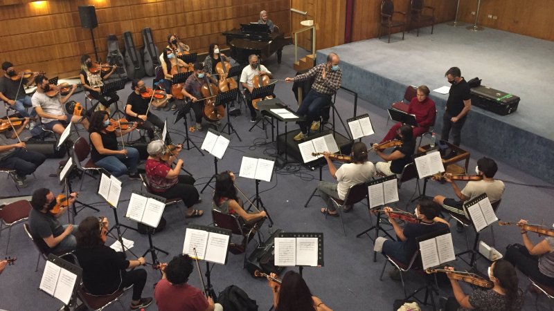 Orquesta Filarmónica de Chile preparó sus conciertos en la UCEN