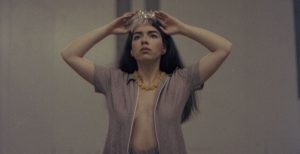 Nata! lanza «Egreso» su primer EP marcado por la nostalgia, el amor y los procesos de un cambio de etapa
