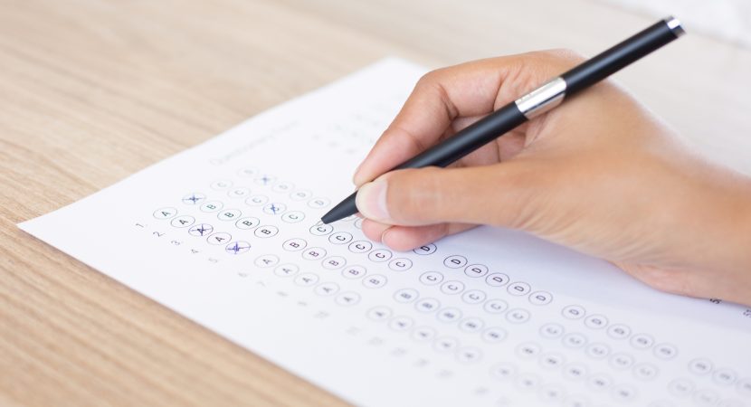 Problemas en SIMCE: examinadores no llegaron a colegios en Santiago
