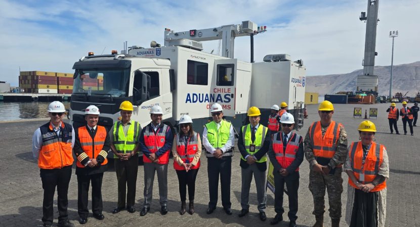 Dos nuevos camiones escáner de Aduanas entran en operaciones en Antofagasta y Tarapacá