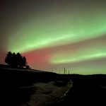 Auroras boreales iluminan noche en Alemania por tormenta geomagnética