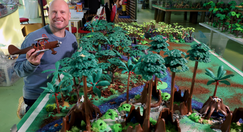 Zoo explica historia de la Tierra con miles de piezas de Playmobil