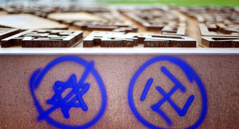 Informe: se duplican los incidentes en memoriales del nazismo en Alemania