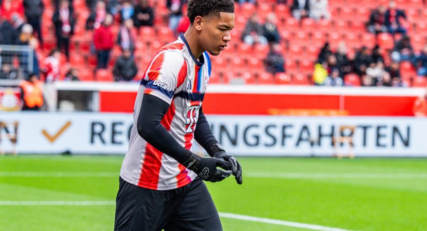 Leverkusen parte optimista y el Bayern con crisis en la portería