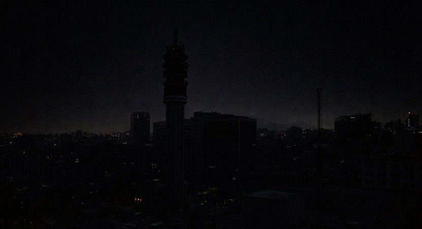 Que no te pille el apagón: Experto entrega claves para anticiparse ante cortes de luz o desastres naturales