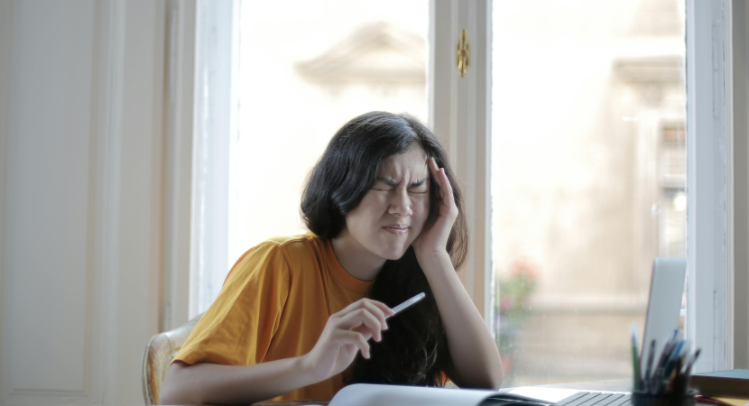 Alimentos y migraña: El peligro oculto en la mesa chilena